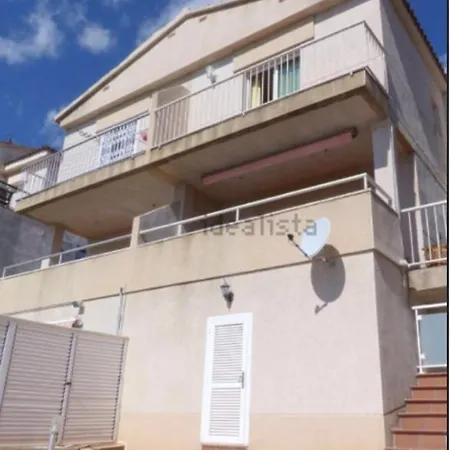 House. Casa Con Piscina Privada Ferienhaus Calafell